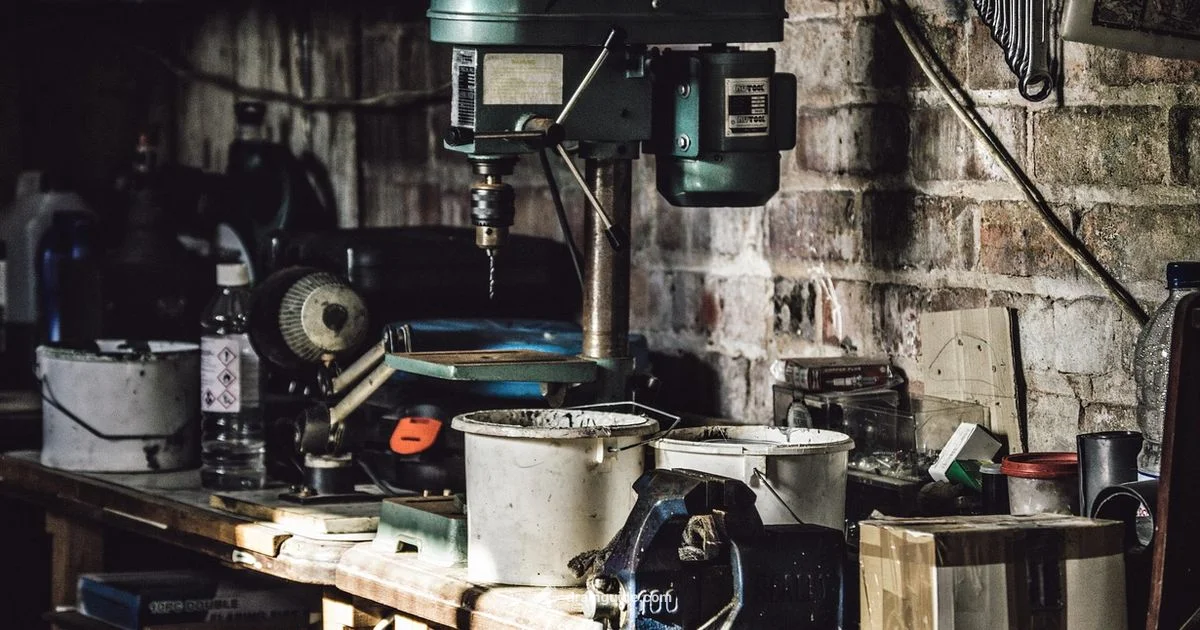 Oil Drain Container - Drain Guide